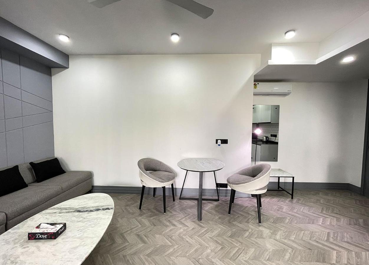 Bedchambers Serviced Apartments - Cyber City غورغاون المظهر الخارجي الصورة