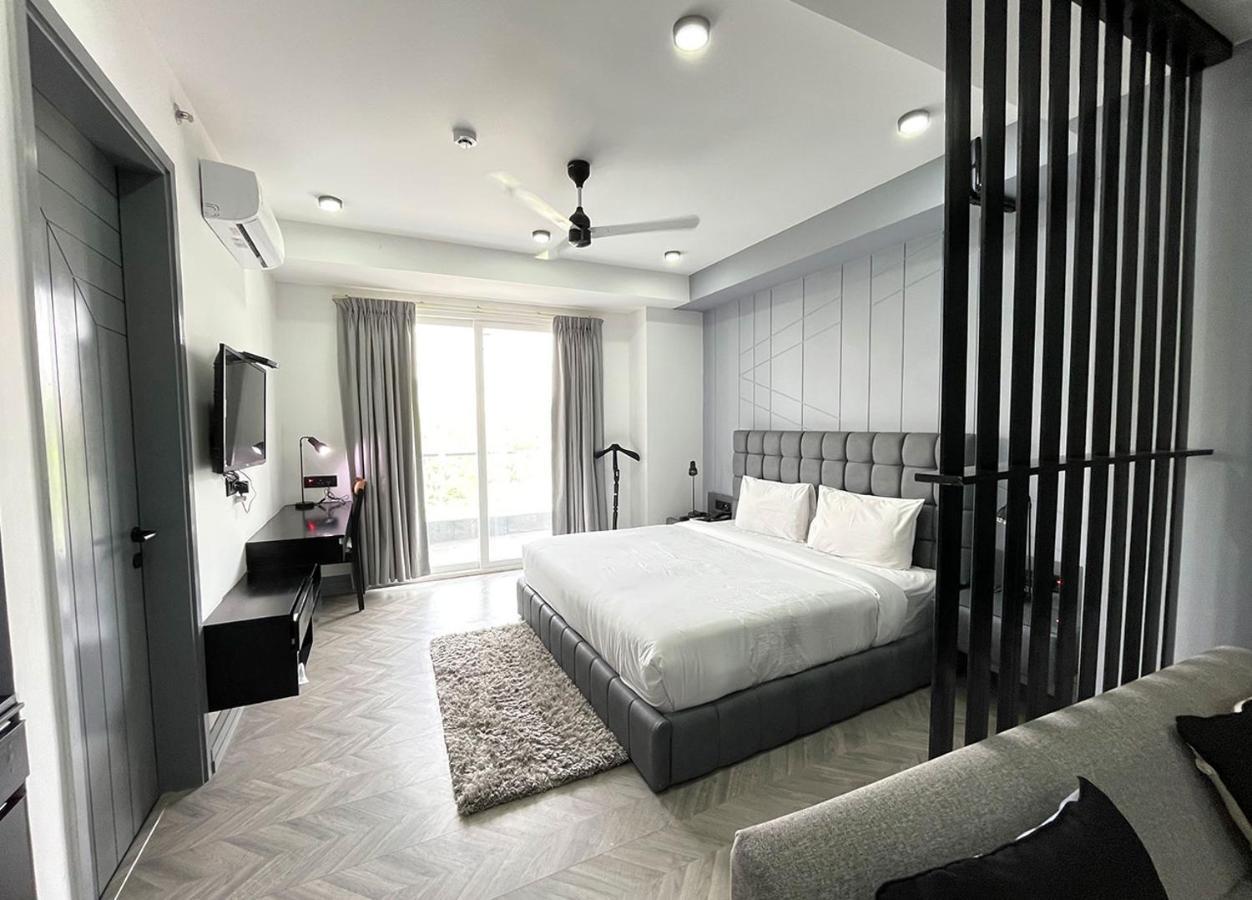 Bedchambers Serviced Apartments - Cyber City غورغاون المظهر الخارجي الصورة