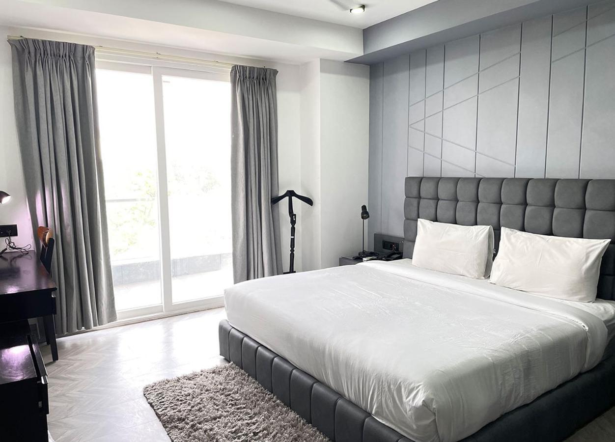 Bedchambers Serviced Apartments - Cyber City غورغاون المظهر الخارجي الصورة