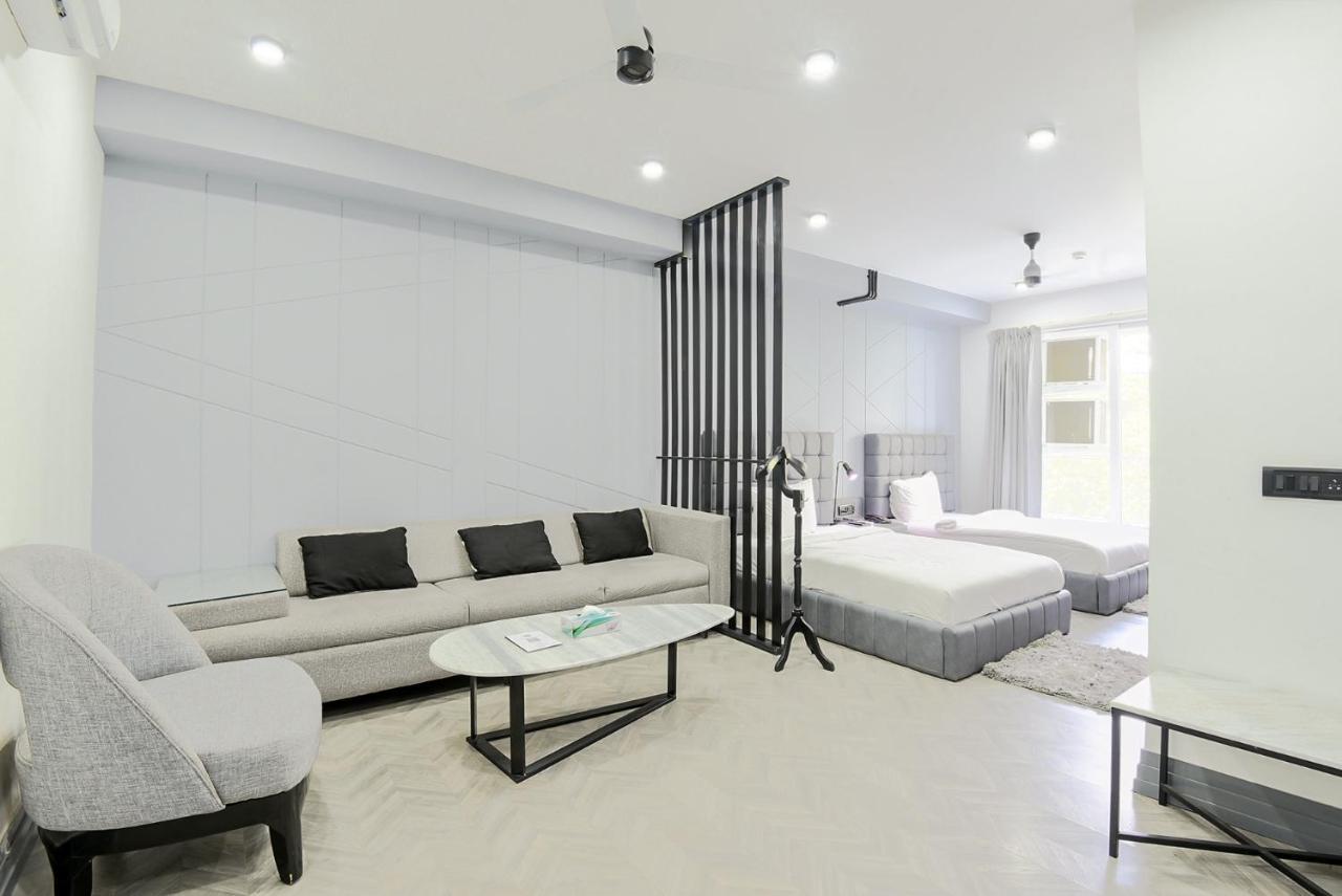 Bedchambers Serviced Apartments - Cyber City غورغاون المظهر الخارجي الصورة