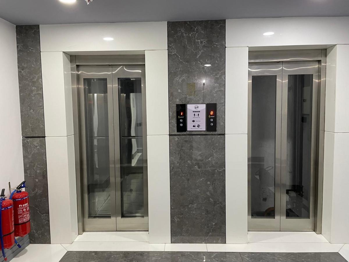 Bedchambers Serviced Apartments - Cyber City غورغاون المظهر الخارجي الصورة