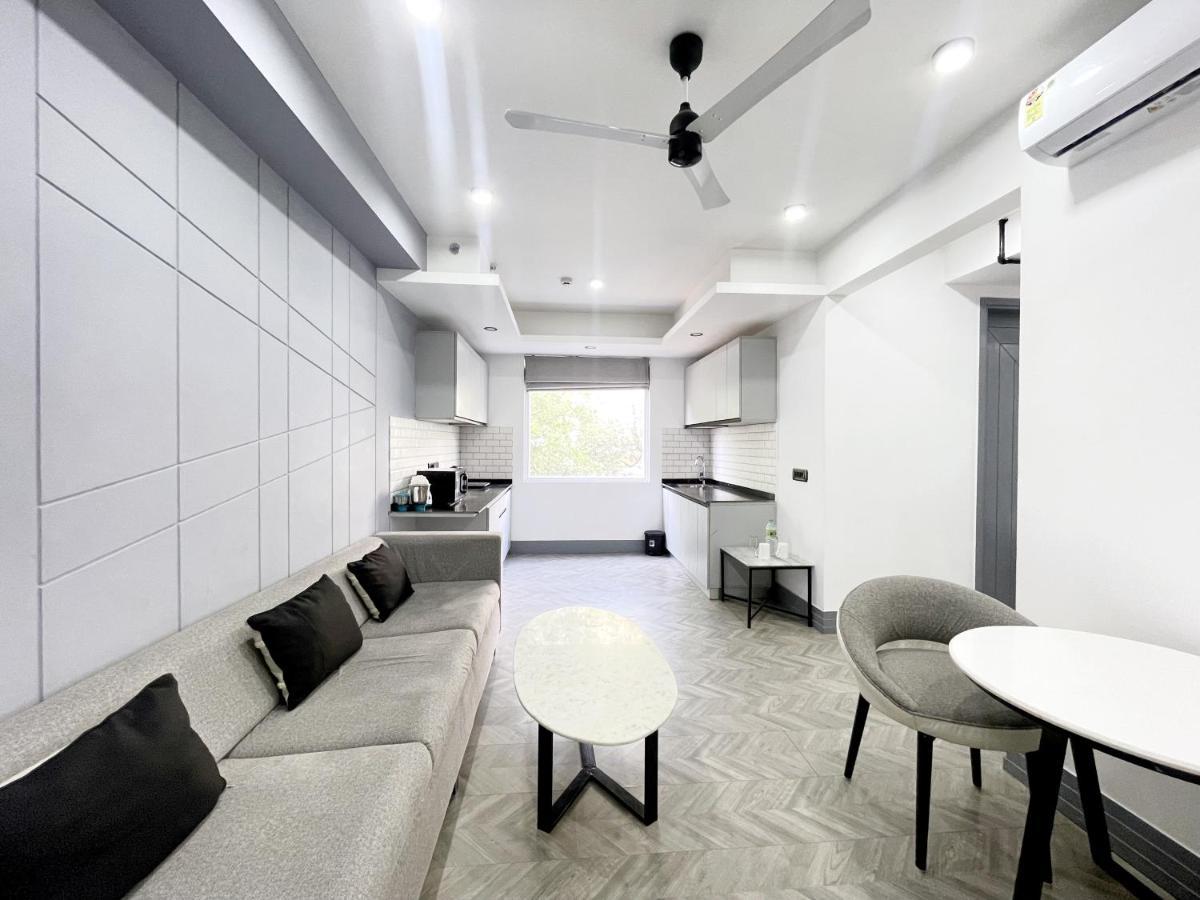 Bedchambers Serviced Apartments - Cyber City غورغاون المظهر الخارجي الصورة